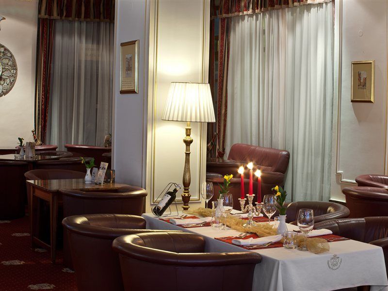 Hotel Ambassador Zlata Husa Prague